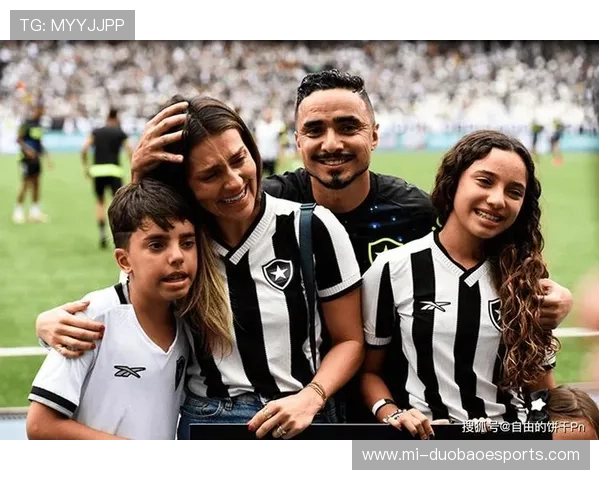 退役四大足球巨星排名揭秘 谁才是最伟大的传奇球员